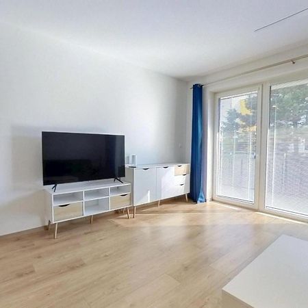 Air-Conditioned 2 Room Apartment, With Terrace, Rovinka 203 Eksteriør bilde